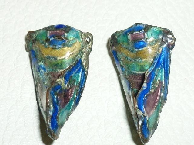 ◆美術品 中国 元時代◆副葬品 金属に七宝製 蝉（セミ）2個、表が蝶 裏が神1個