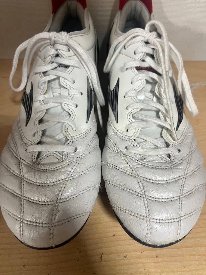 MORELIA NEO サッカーシューズ ホワイト/レッド