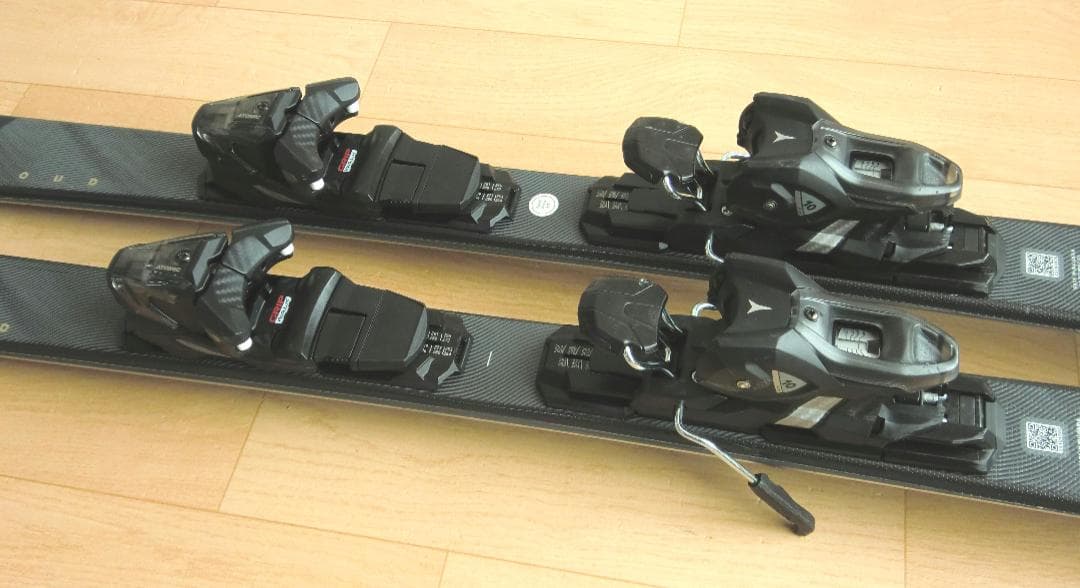 ■■送料無料■ATOMIC■女性用スキーセット■板149靴24.5■メンテ付■■