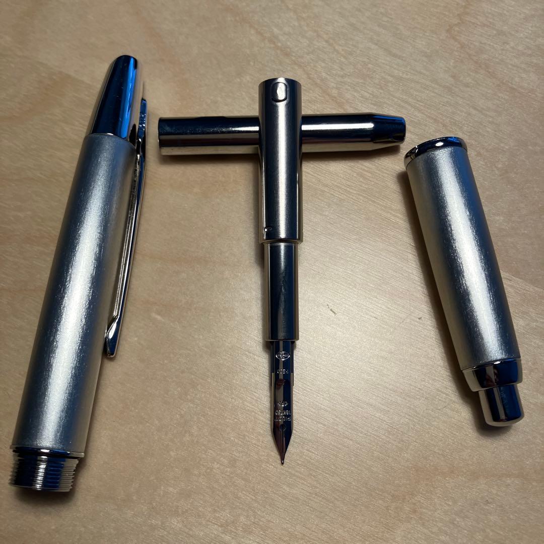 pilot キャップレス デシモ 20カラーズ シルバー ペン先F