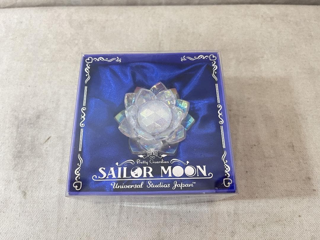 希少！ 【セーラームーン】 幻の銀水晶 USJ 未使用