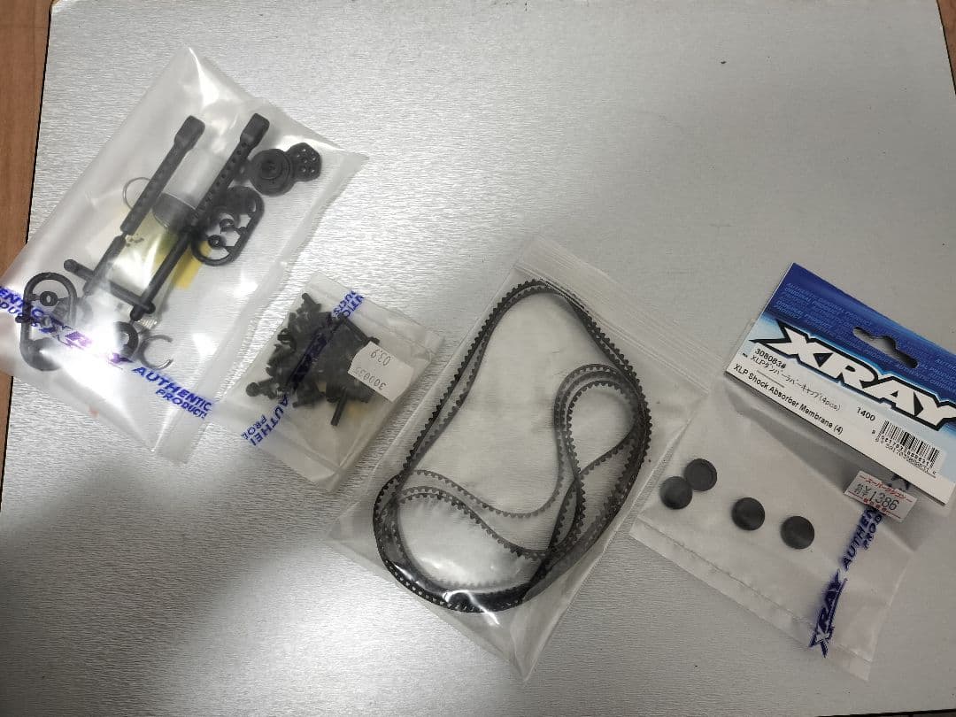 XRAY X4 2023 カーボンシャーシ