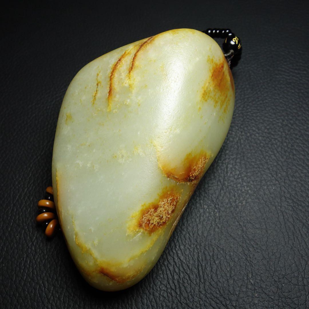 漢時代 和田玉製　393g 瑞獣紋彫り件 時代物 中国古美術 旧家蔵出し