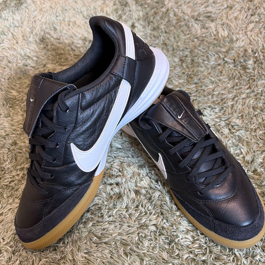 Nike フットサルシューズ　プレミアサラⅢ IC 25cm US7