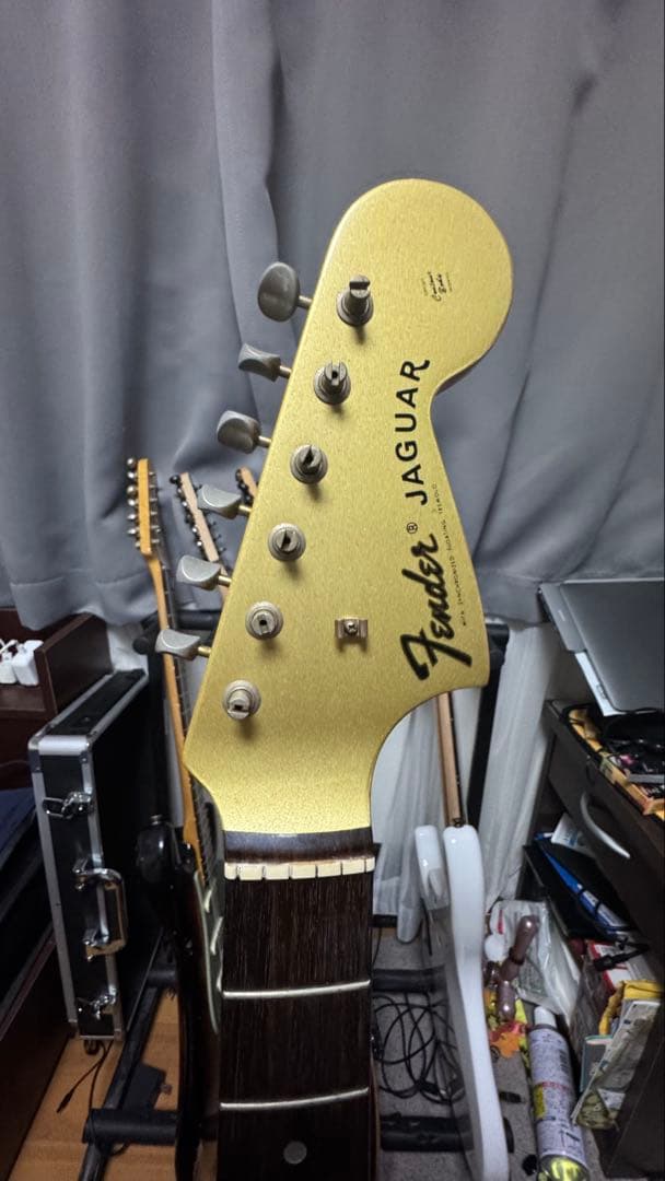 ギター Fender Jaguar JG-66 \"Shoreline Gold\"