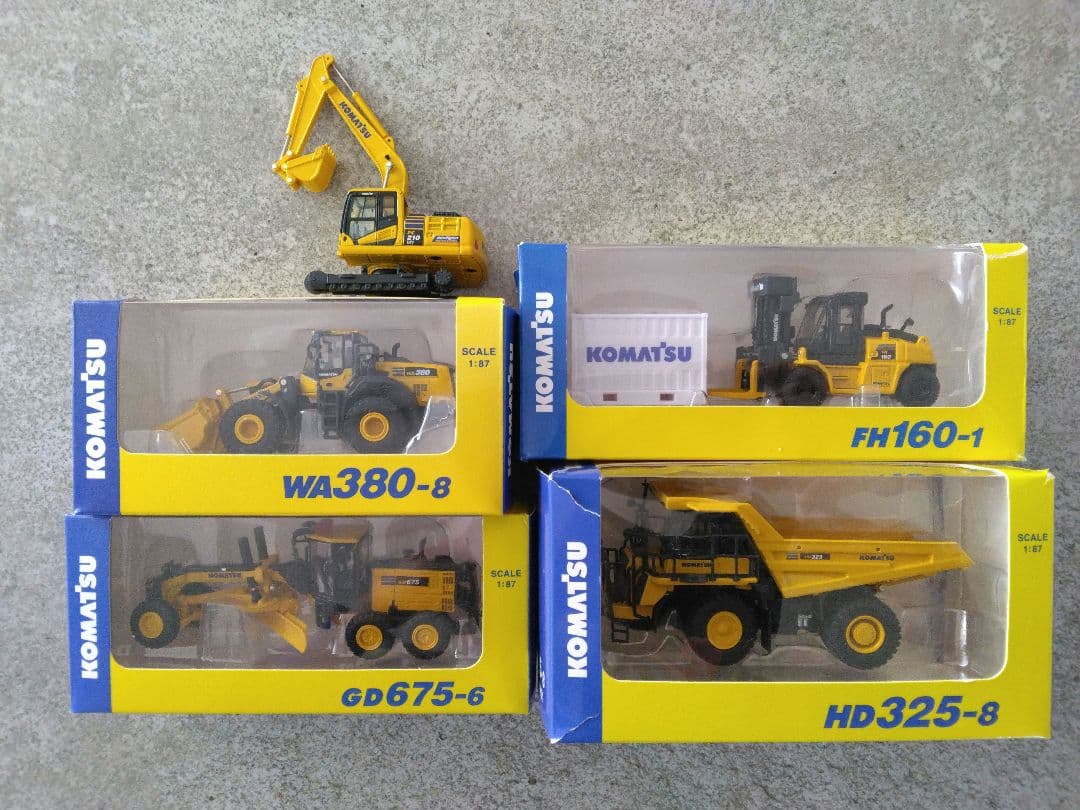 KOMATSU コマツ 株主優待 オリジナルミニチュアカー 5点セット