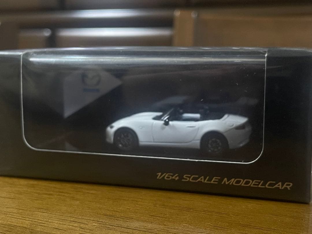 p*o様 マツダ　NDロードスター　64／1スケールモデル（未開封）