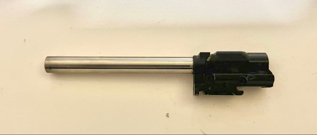 Carbon8 ストライカー9 QUELL