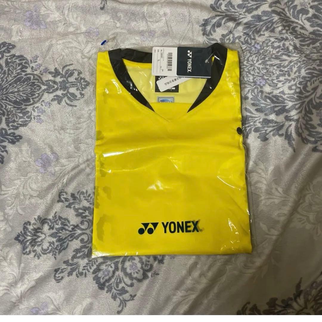 トナミ運輸　ヨネックスバドミントン　ユニフォーム