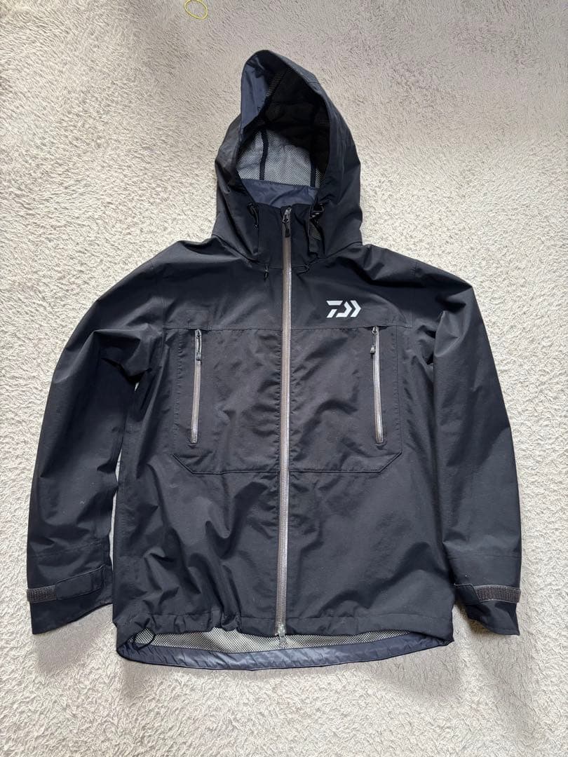 Daiwa ブラック レインジャケット　ゴアテックス
