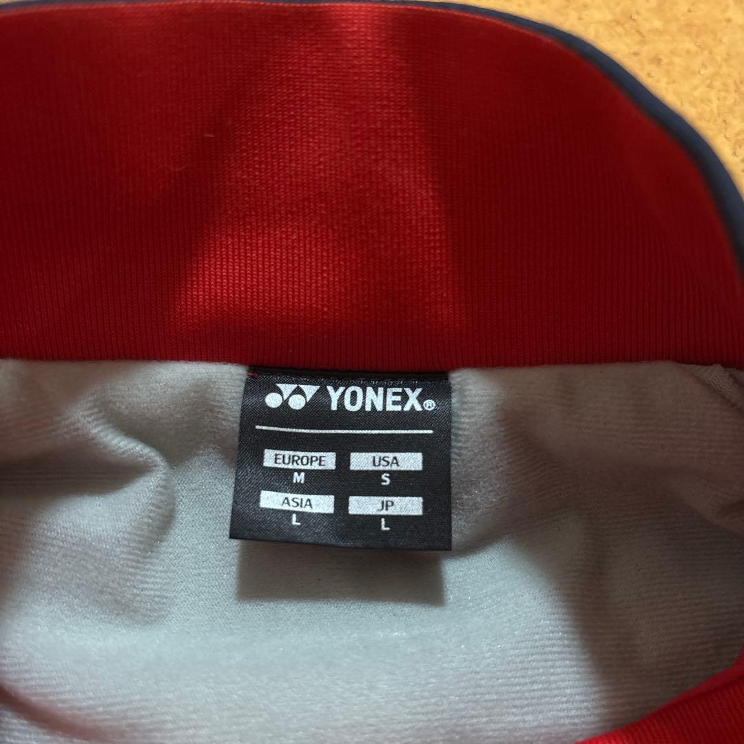 数量限定モデル　人気完売　ヨネックス ヒートカプセル ウィンドジャケット L 赤