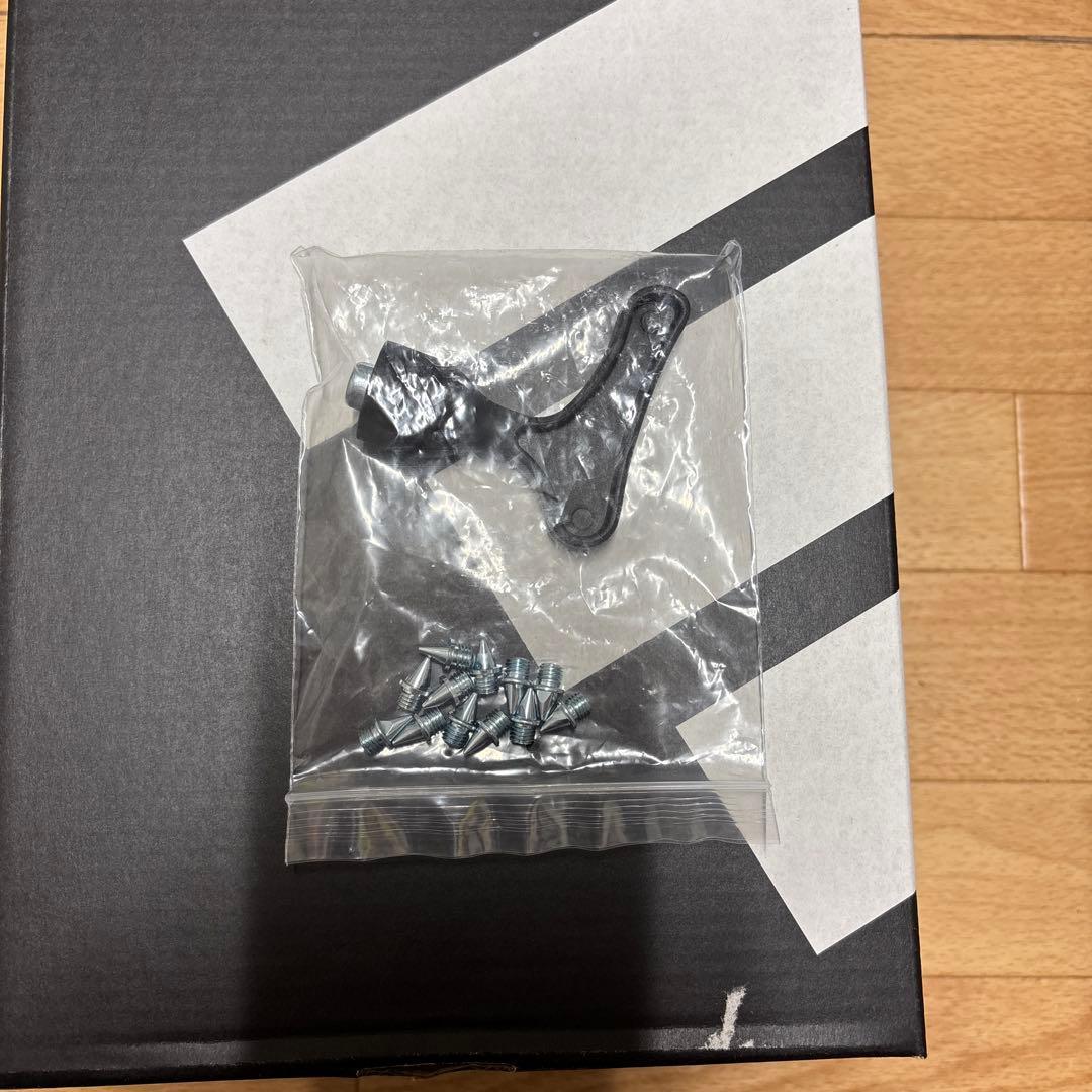 短距離スパイク ADIZERO FINESSE 25.5cm タグ付き