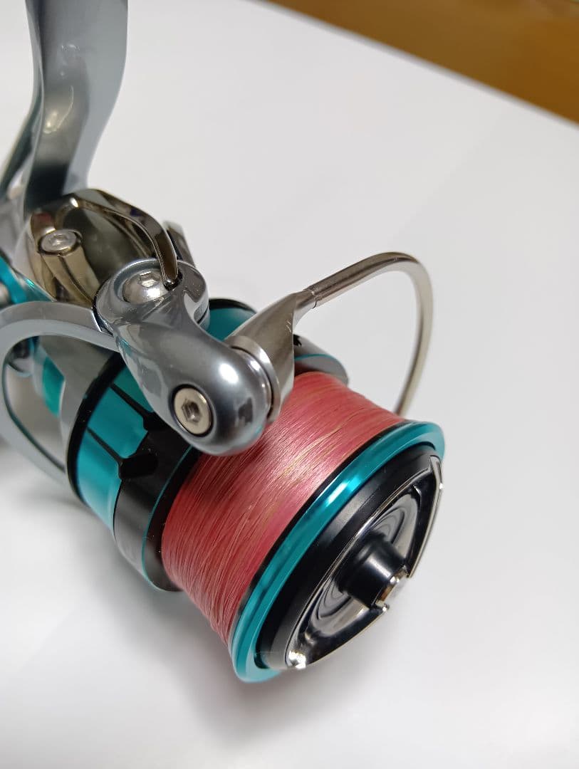 ダイワ 18エメラルダス AIR LT3000S-CXH-DH※OH済み