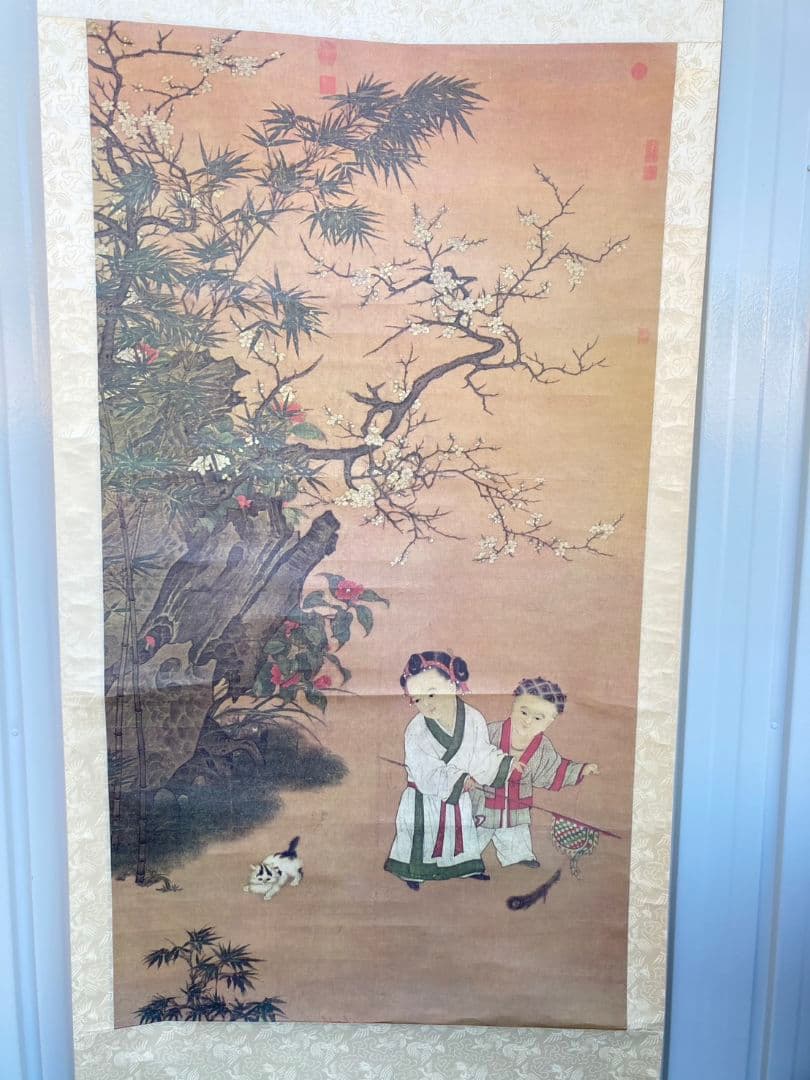 中国掛軸　宋人冬日櫻戯図