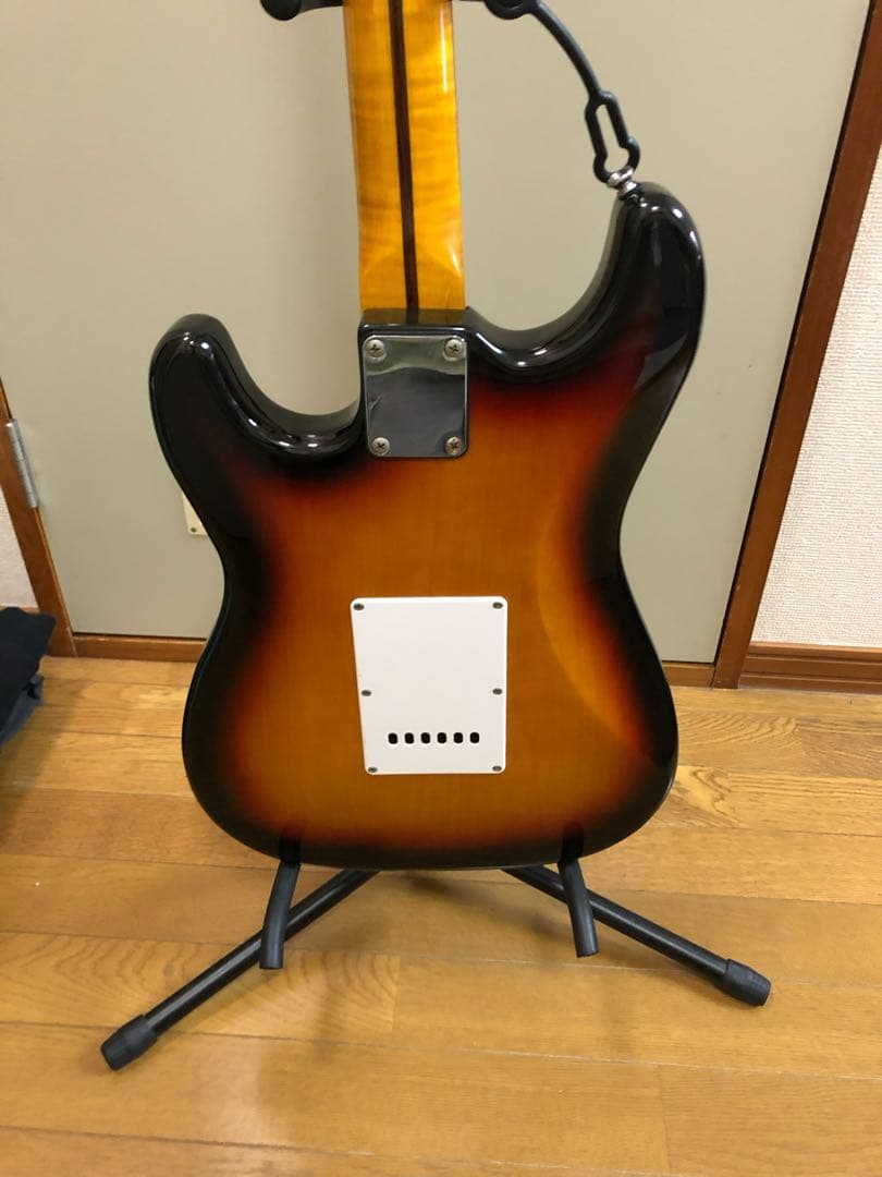 SBDSストラトキャスター　Vintage Noiseless搭載