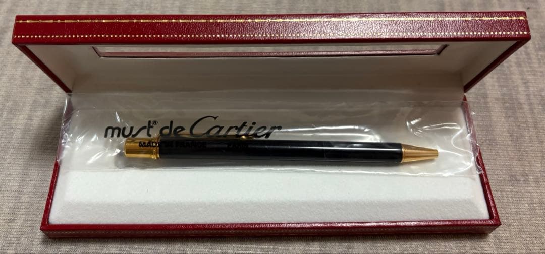 カルティエCartier ボールペン黒