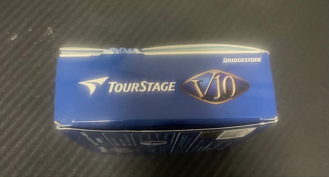 ドラゴンボールとワンピースゴルフボールのセット（TOUR STAGE V10）