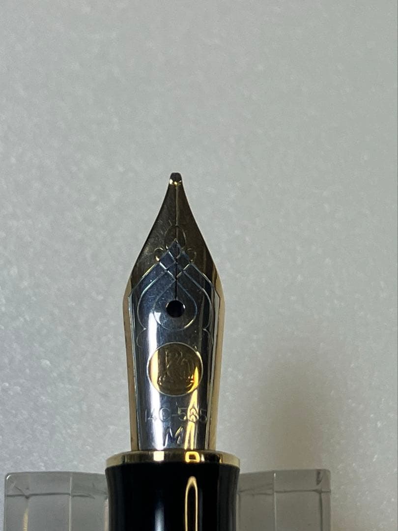 Pelikan　ペリカン　M300　緑縞　M-nib