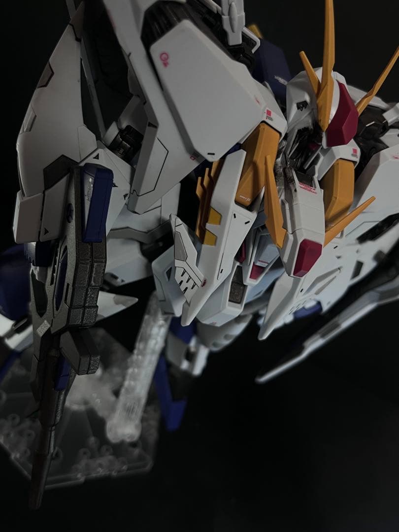 ガンプラ塗装済み完成品　HG クスィーガンダム　キルケーの魔女ver