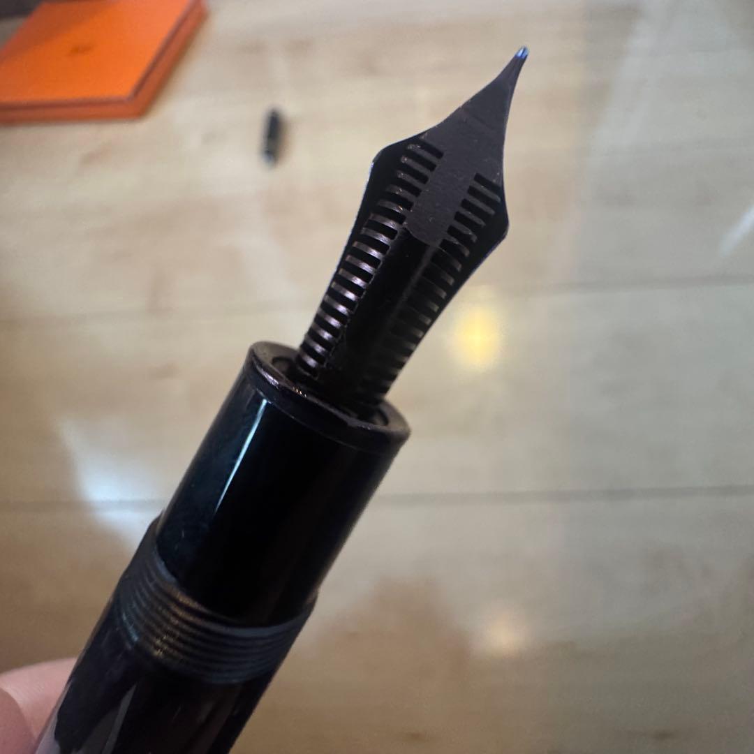 モンブラン万年筆 マイスター4810 14K no.149 585 黒