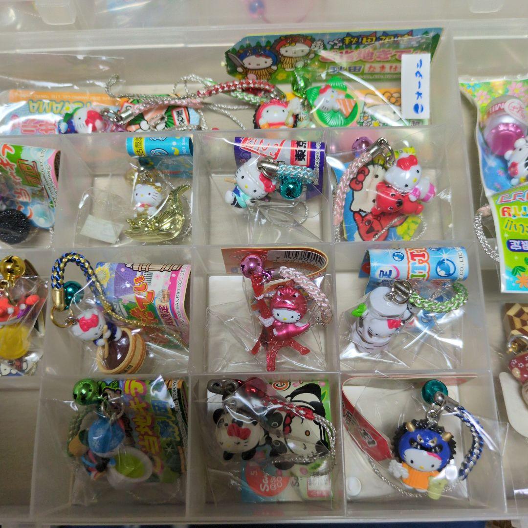 ご当地キティ ストラップとぬいぐるみセット