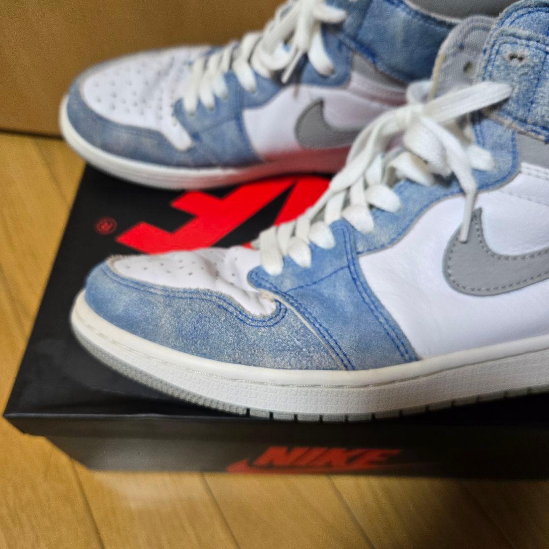 AJ1　ハイパーロイヤル