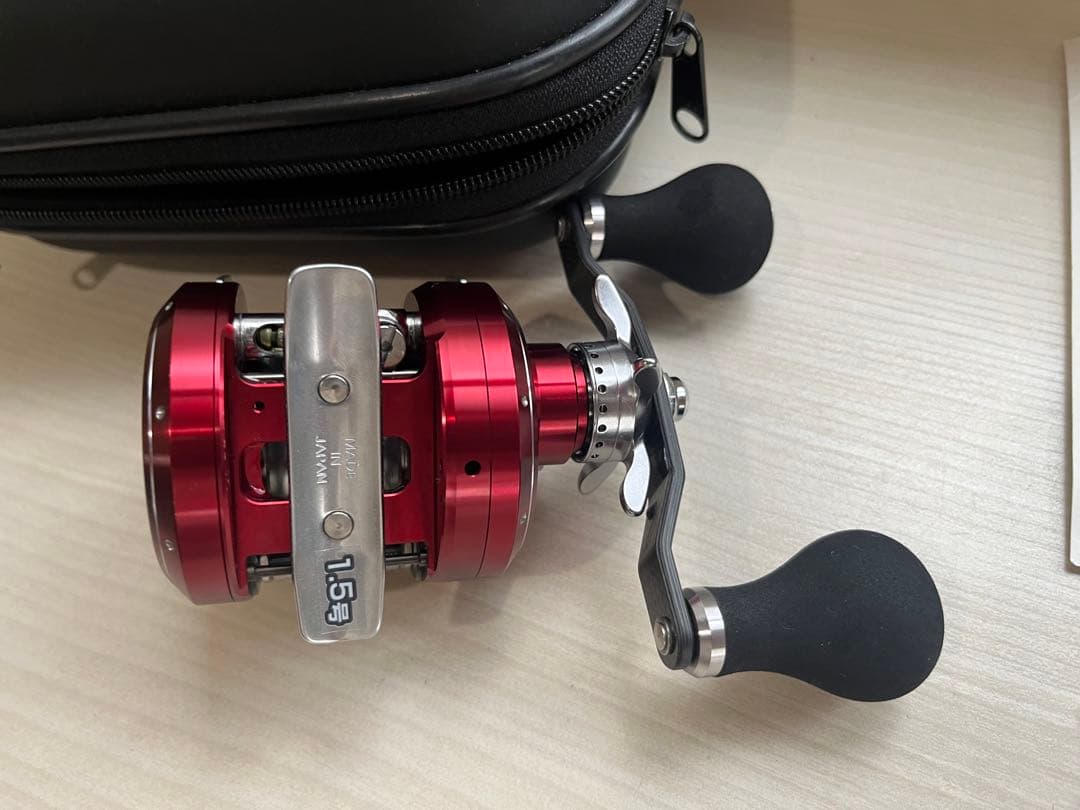 ★☆ダイワ ミリオネア ICV 100L 50thエディション 新品同様