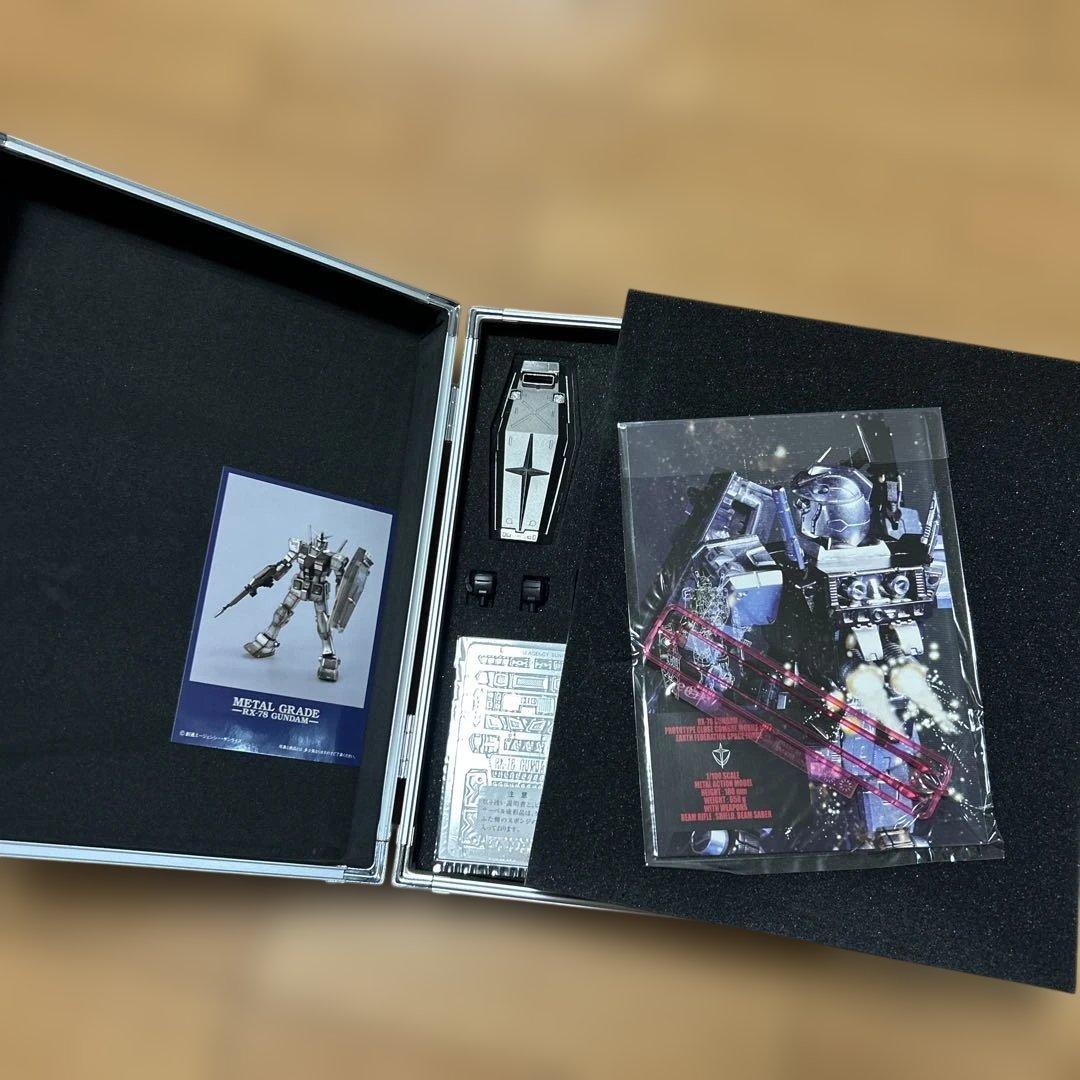 GUNDAM超合金限定品シリアルナンバーあり。
