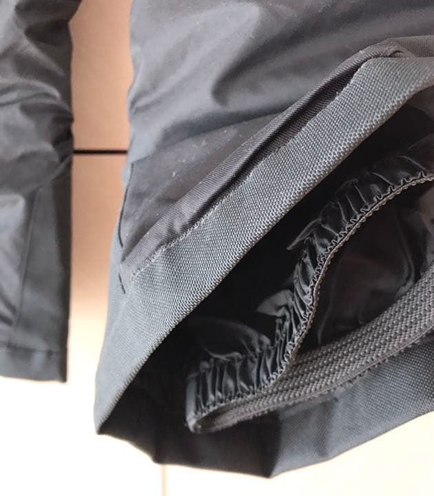 <新品 タグ付> コロンビア スキーパンツ  130-140cm サイズ調整可