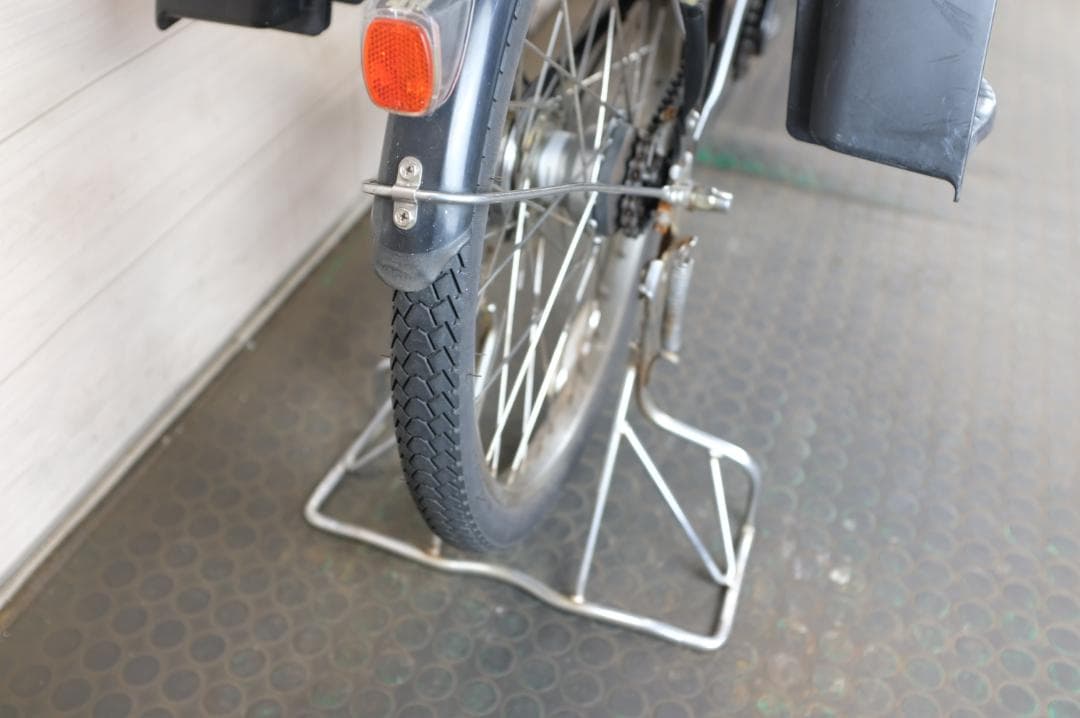 パナソニック ギュット　　20インチ　3段　8.9Ah（5点灯）充電器あり