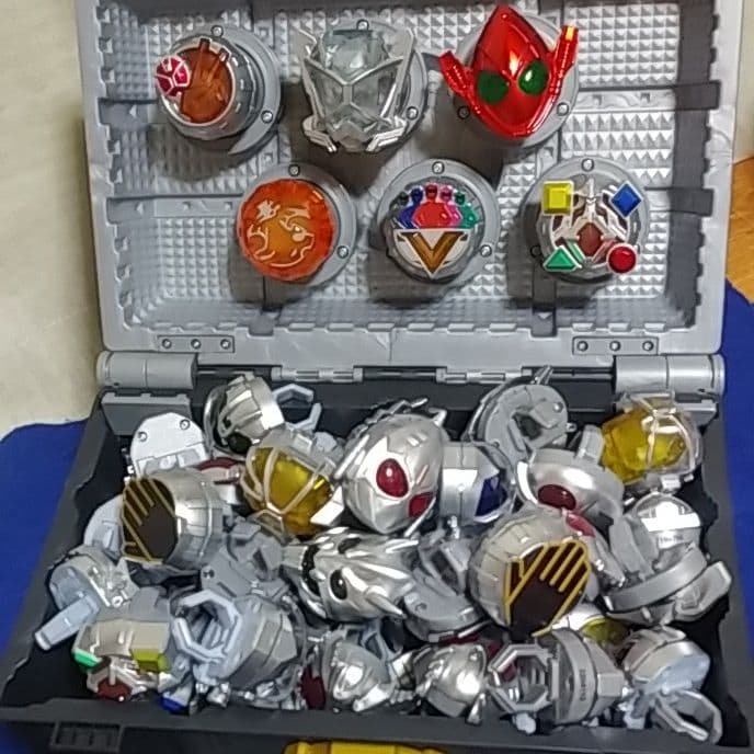 ウィザードリング約100個と　ボックス