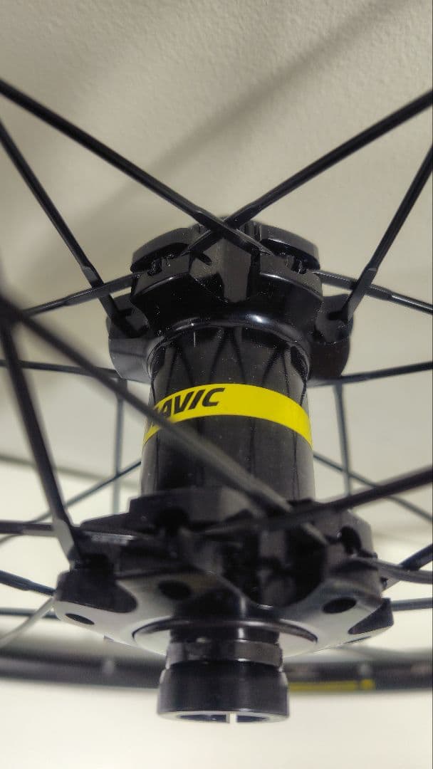 Mavic Aksium ディスク　完組ホイール 　前後セット