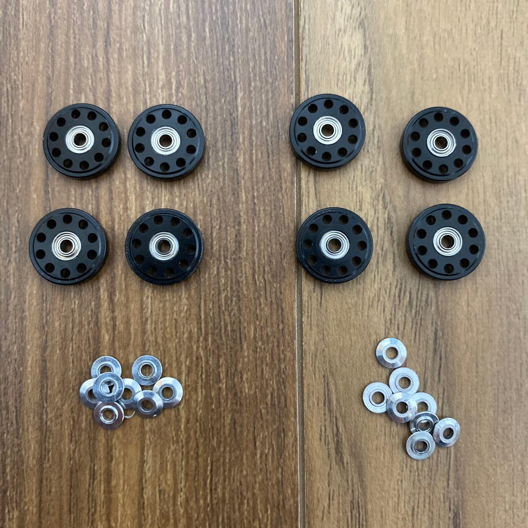 ミニ四駆　軽量　13mmオールアルミベアリングローラー(ブラック) 黒　純正