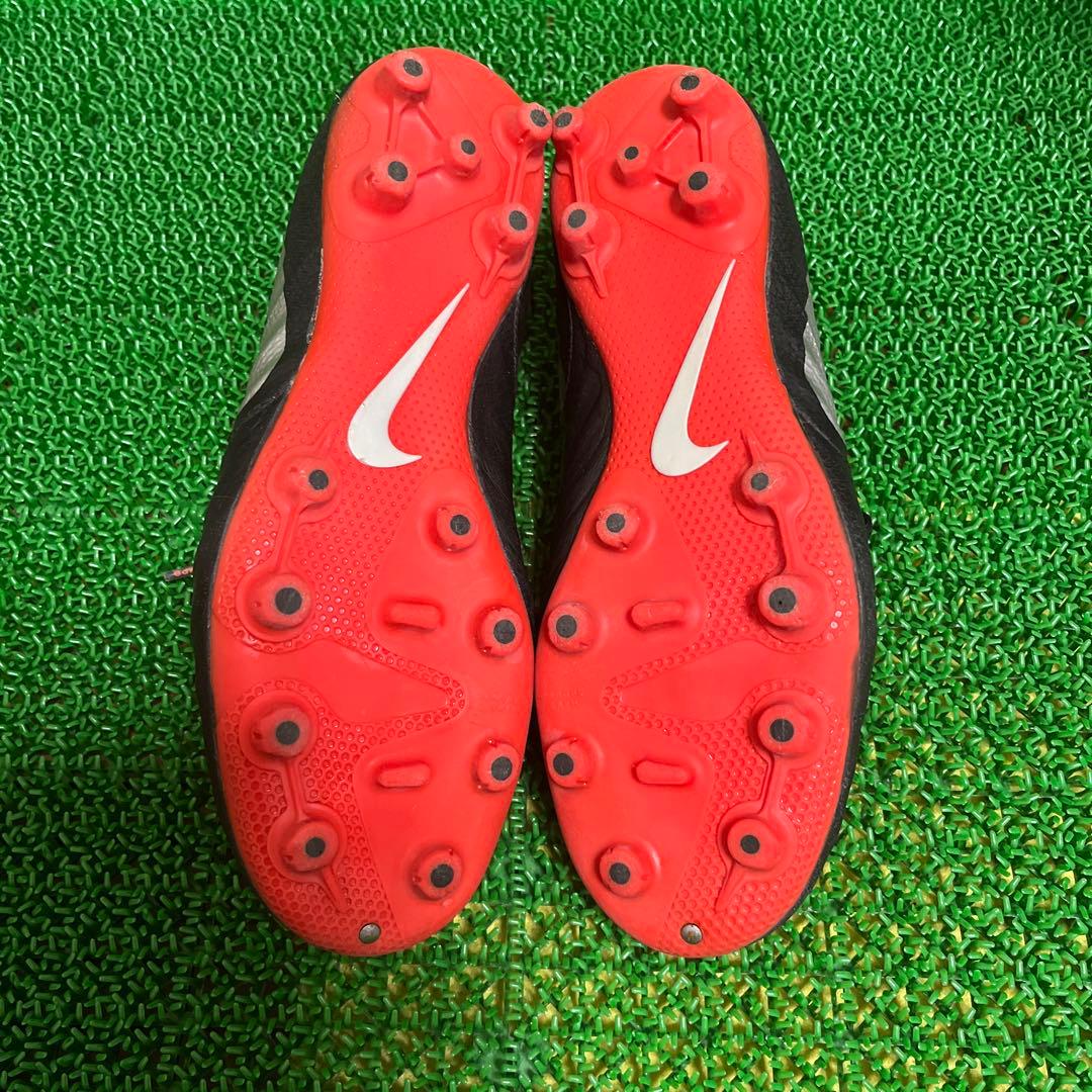 ナイキ サッカースパイク レジェンド 7 エリート HG(ブラック×レッド)