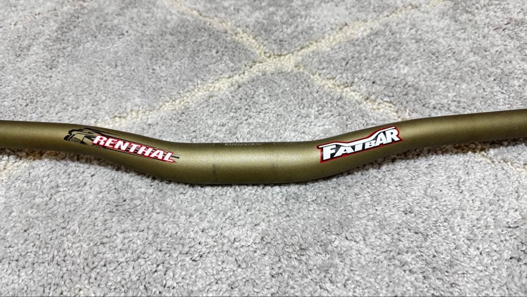 RENTHAL Fatbar ハンドルバー 20mm rise 31.8-740