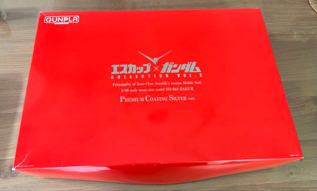 エスカップ✖️ガンダム　1/48スケール　シャア専用ザク　シルバー