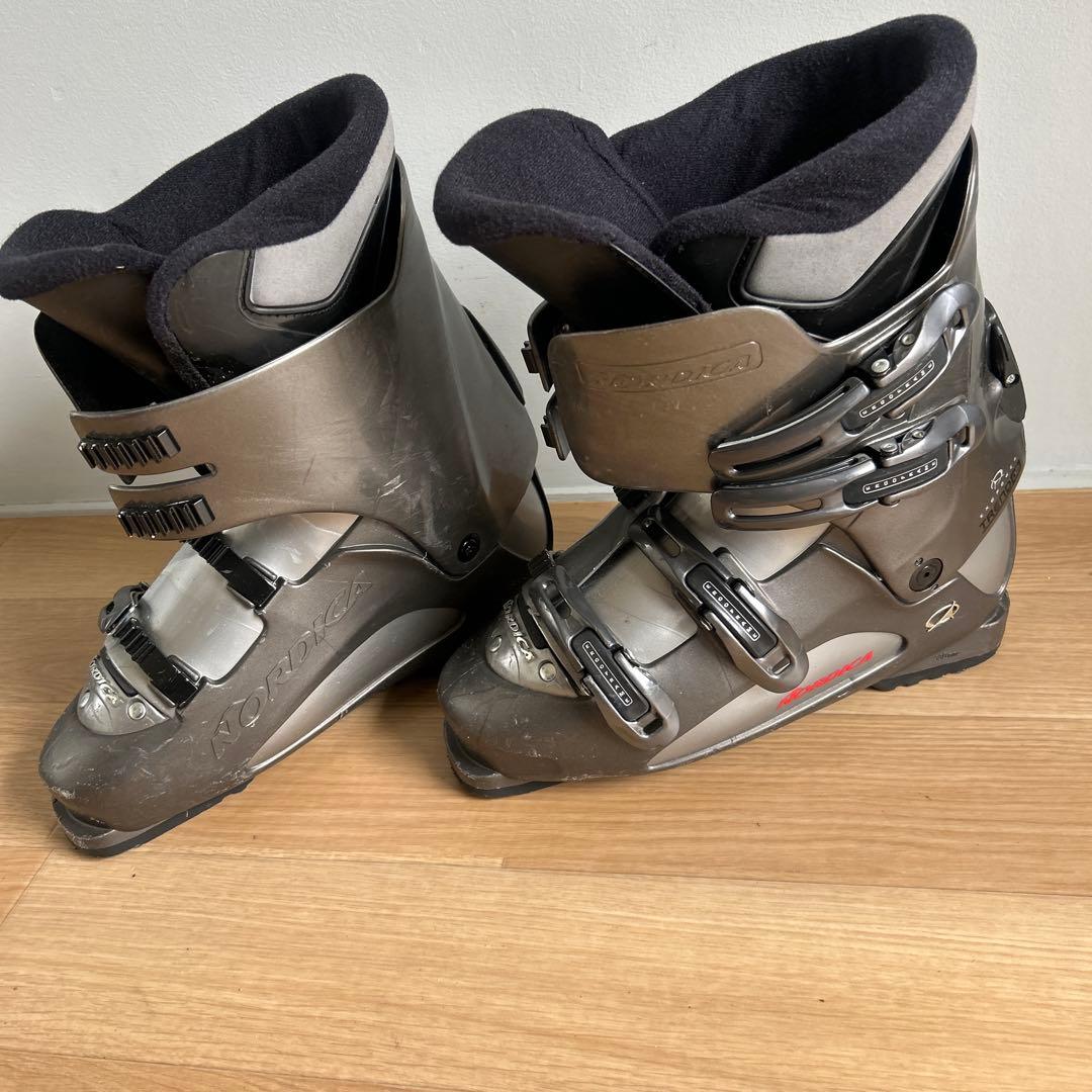 Nordica スキー用ブーツ シルバー