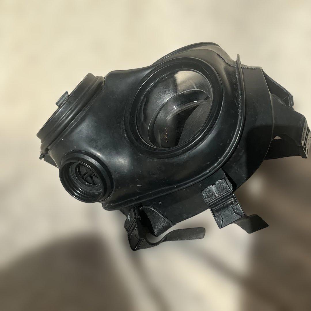 イギリス軍 S10ガスマスク＆DPMバッグ＋予備のフィルター