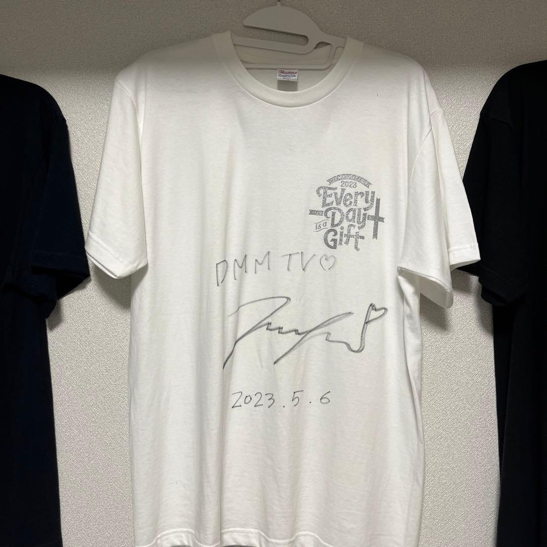 伊藤美来 直筆サイン入りTシャツ