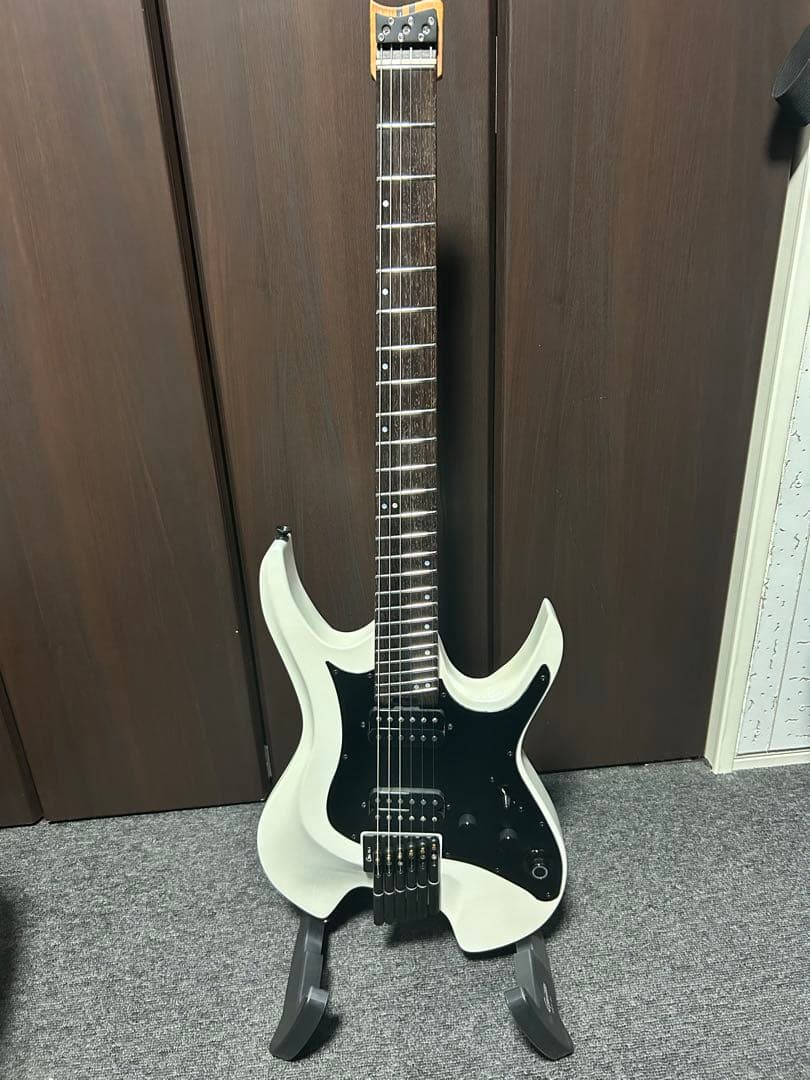 Mooer GTRS W800 Pearl White ヘッドレス