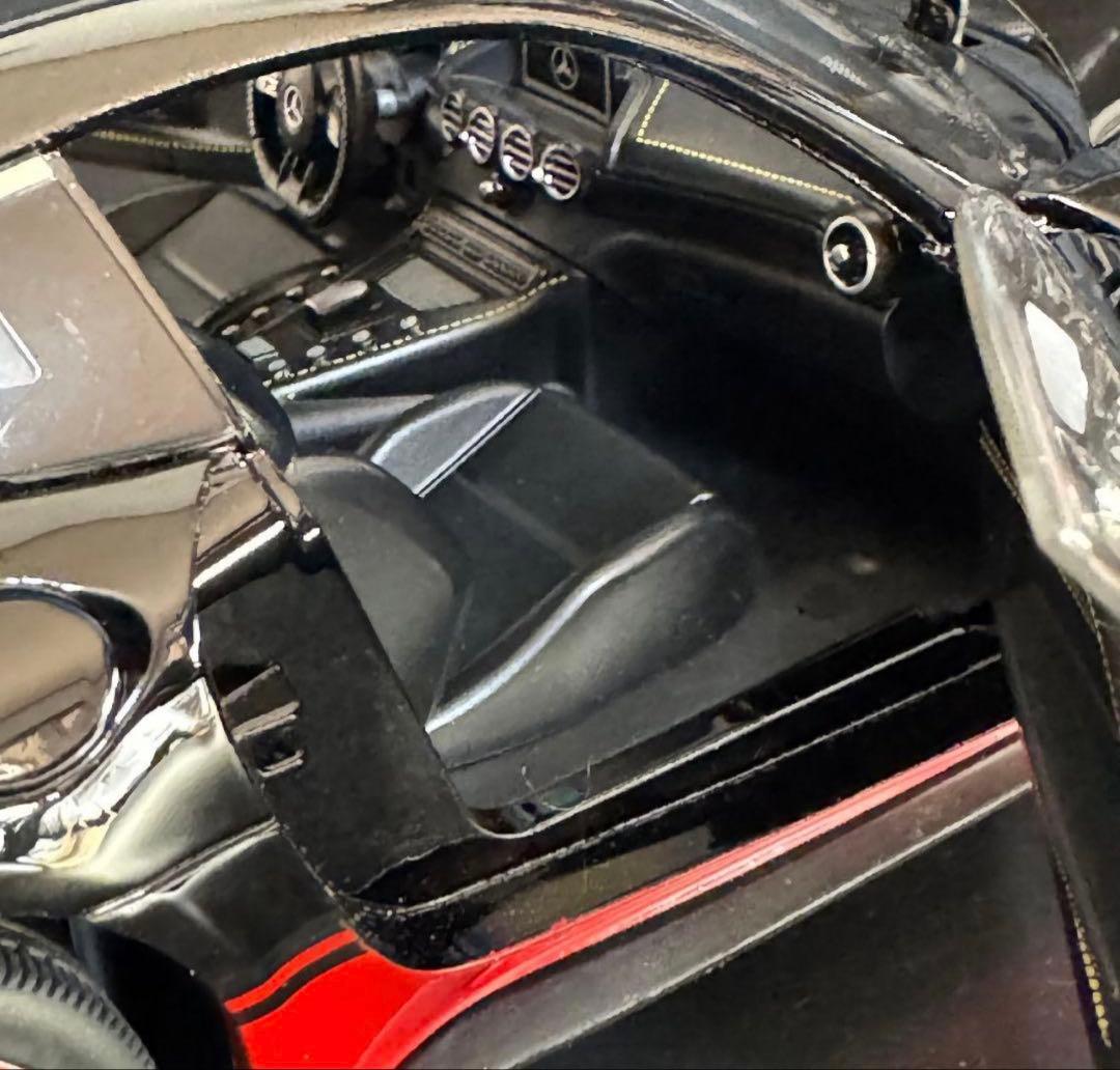 1/18　AMG　GTR　ミニカー　メルセデスベンツ　Mercedes-Benz