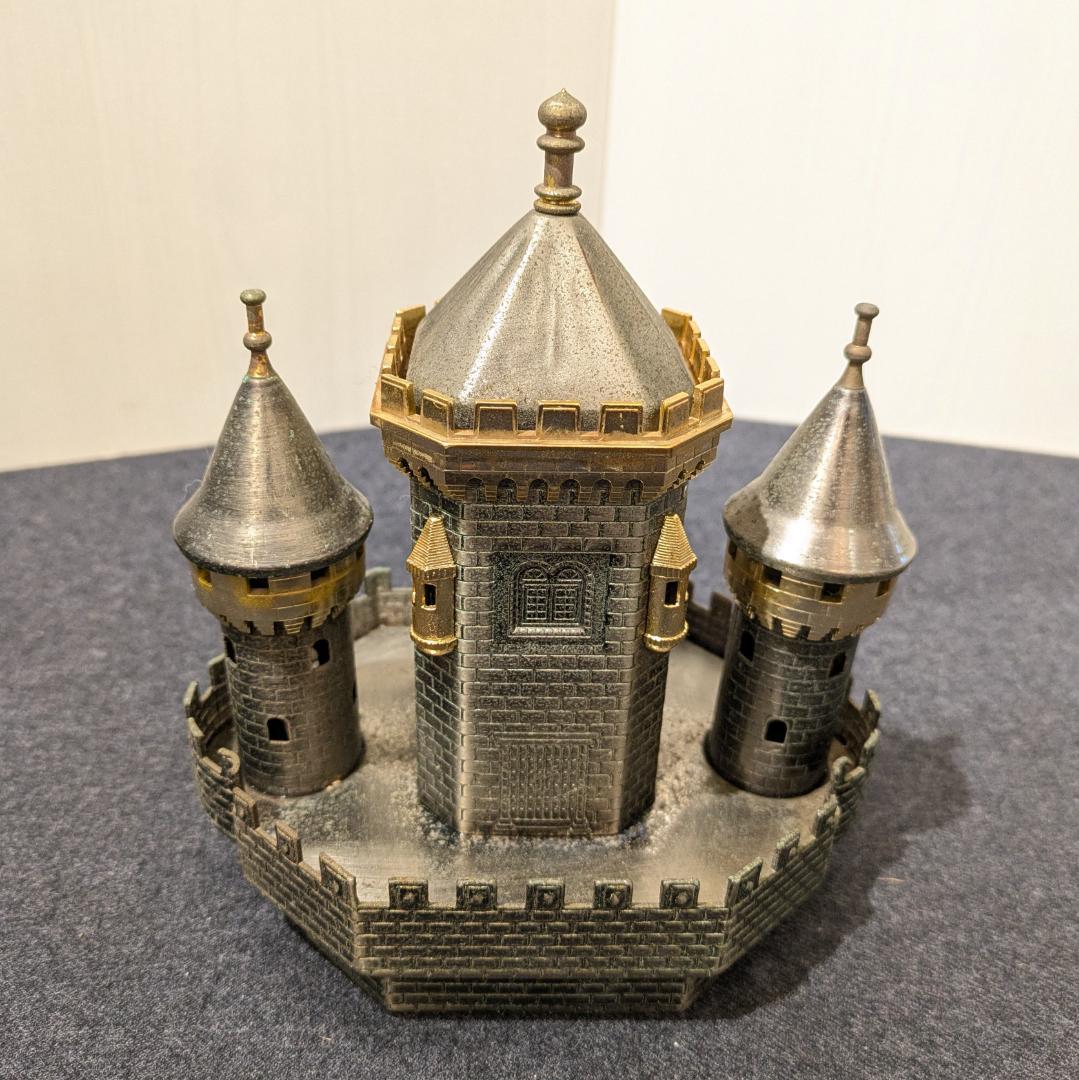 i+☆ ウイスキー 城型 ボトルケース オルゴール付き 西洋 塔 飾りケース