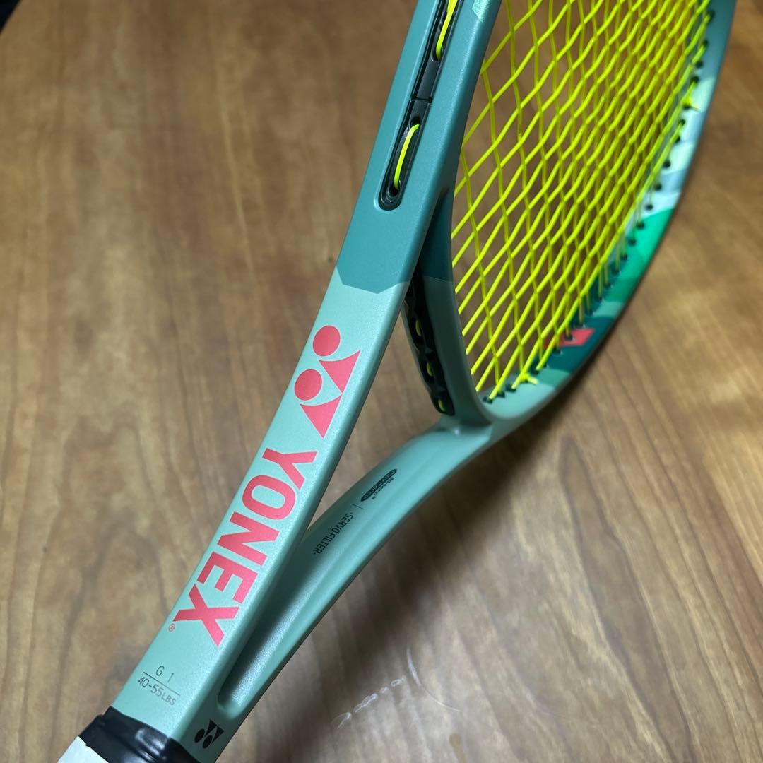 ヨネックス テニスラケット　パーセプト100L グリップ1