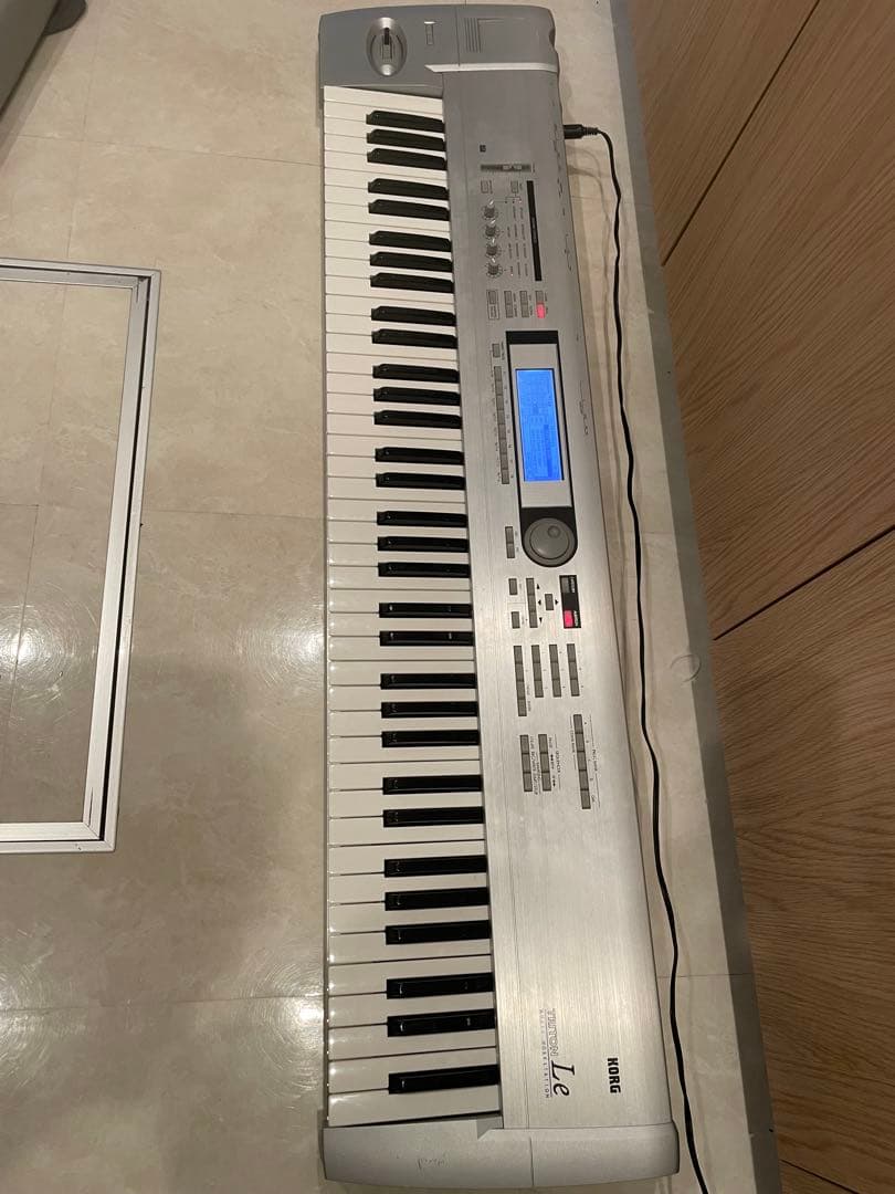 KORG TRITON Le 76鍵盤　ケース付き