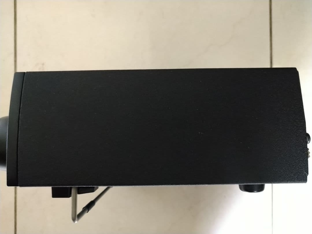 AOR AR7030 受信機 本体と付属品