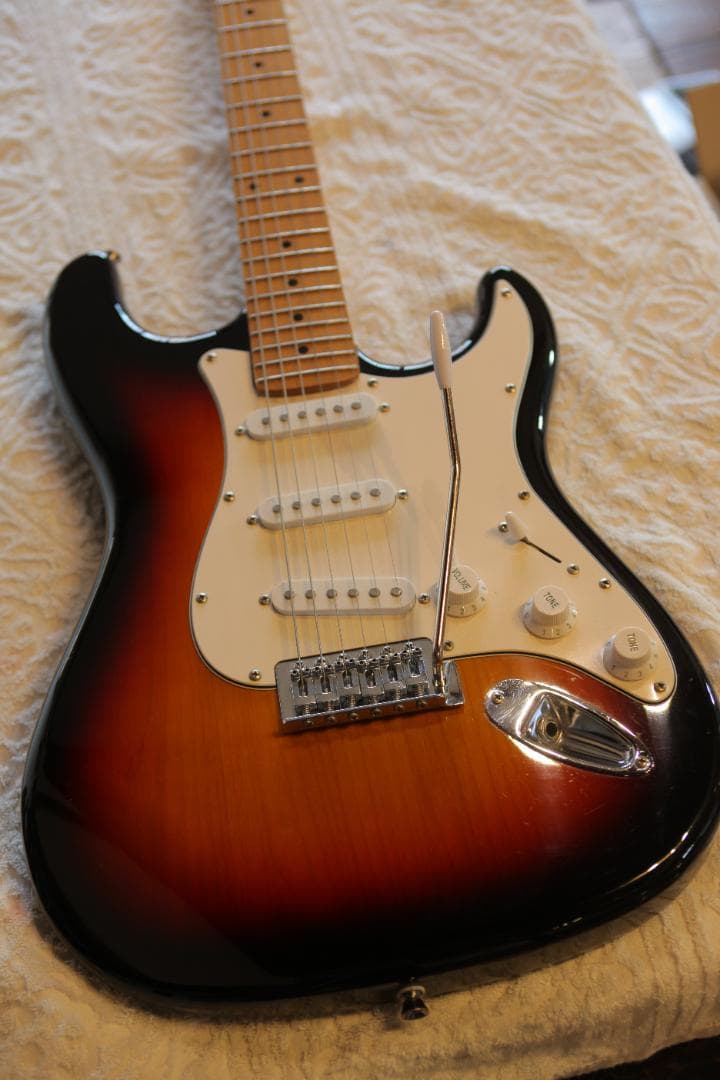 ストラトタイプ　サンバースト 調整済み