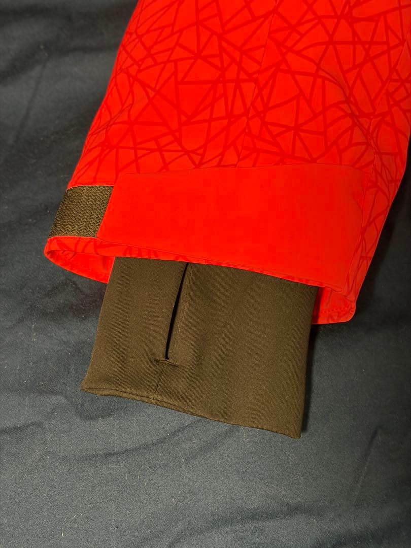 冬季オリンピックレッドジャケット