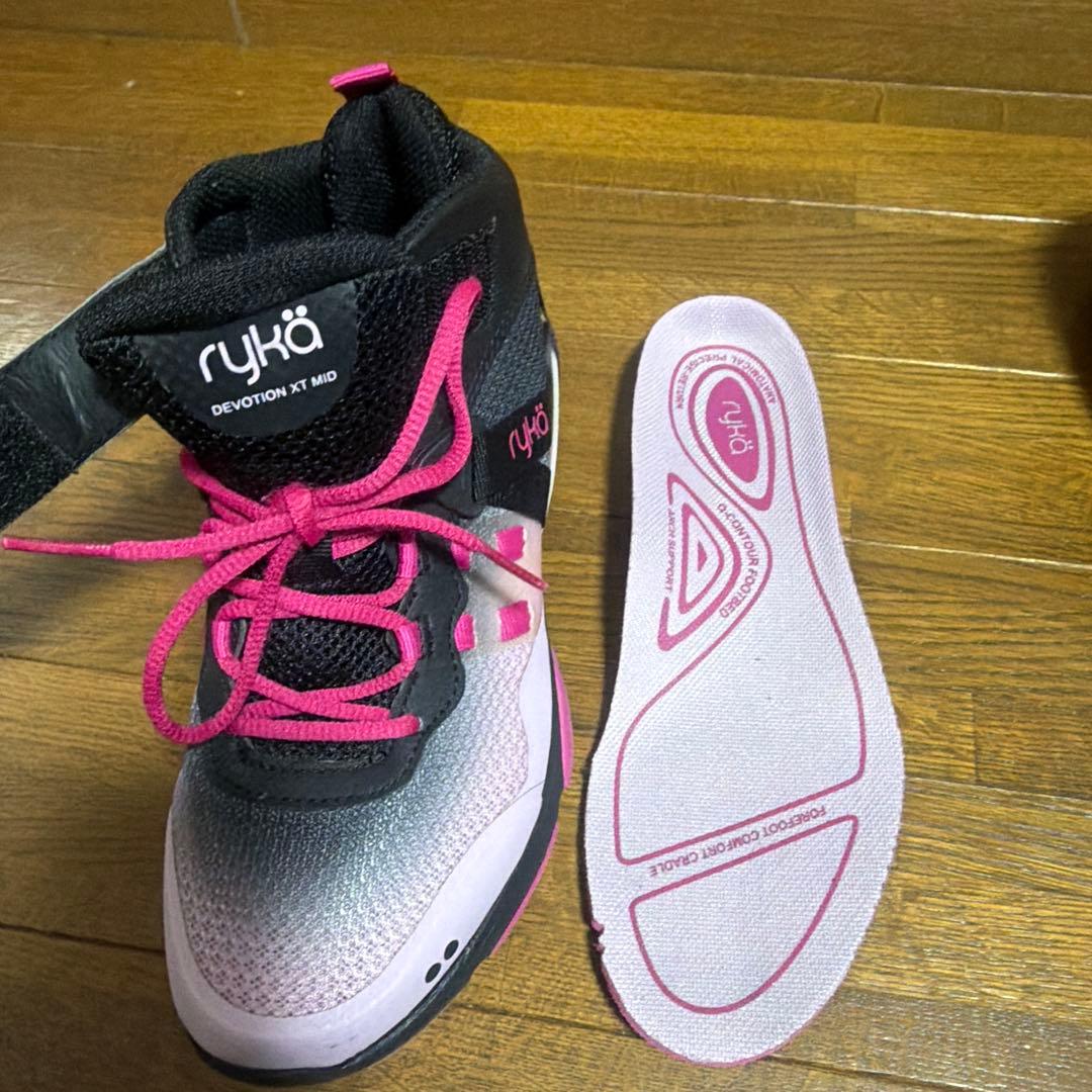 ズンバシューズ