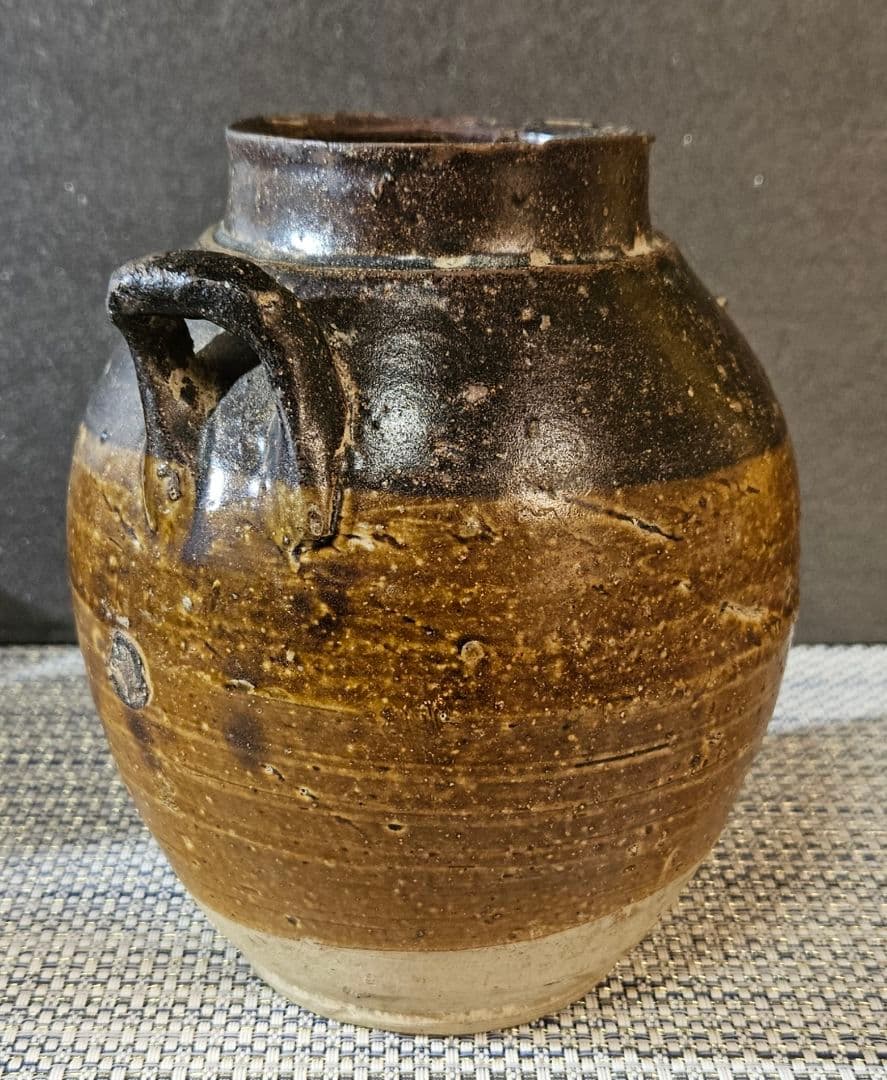 中国古陶磁器　古玩　宋時代　磁州窯系　 褐釉　双耳　胴継ぎ　壺　花入れ　伝世箱付