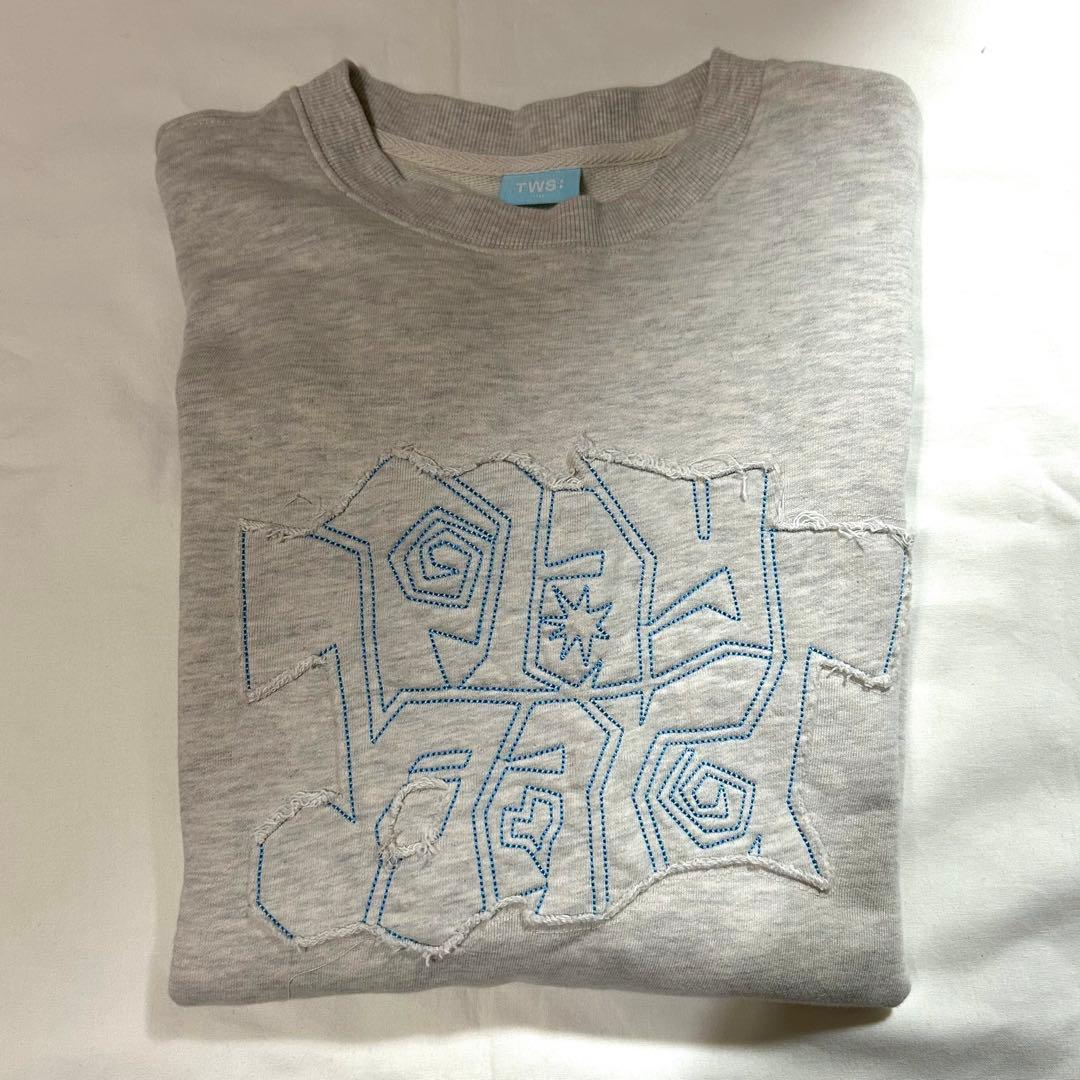 TWS play hard スウェット